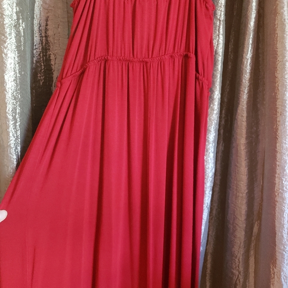 Red Maxi dress. S - Picture 10 of 11